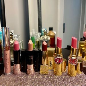 !!SOLD!!Preloved 6 Lipstick Bundle Deal Yves Saint Laurent YSL & ANASTASIA